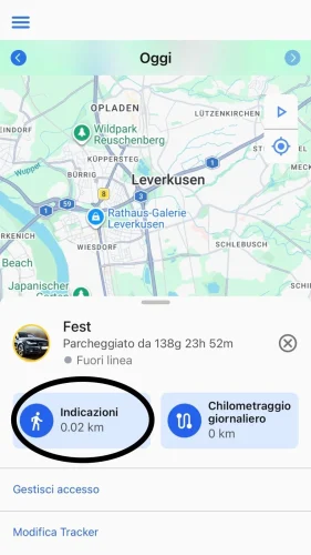 Lascia che Google Maps ti guidi fino al tuo localizzatore. Per farlo, premi il pulsante "Indicazioni" nella schermata dei dettagli del localizzatore.
