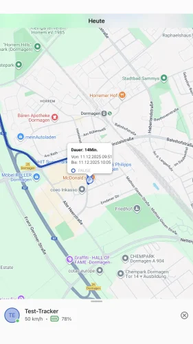 Behalte Park- und Standzeiten im Auge. Drücke dafür auf das hell-/ dunkelblaue "P".